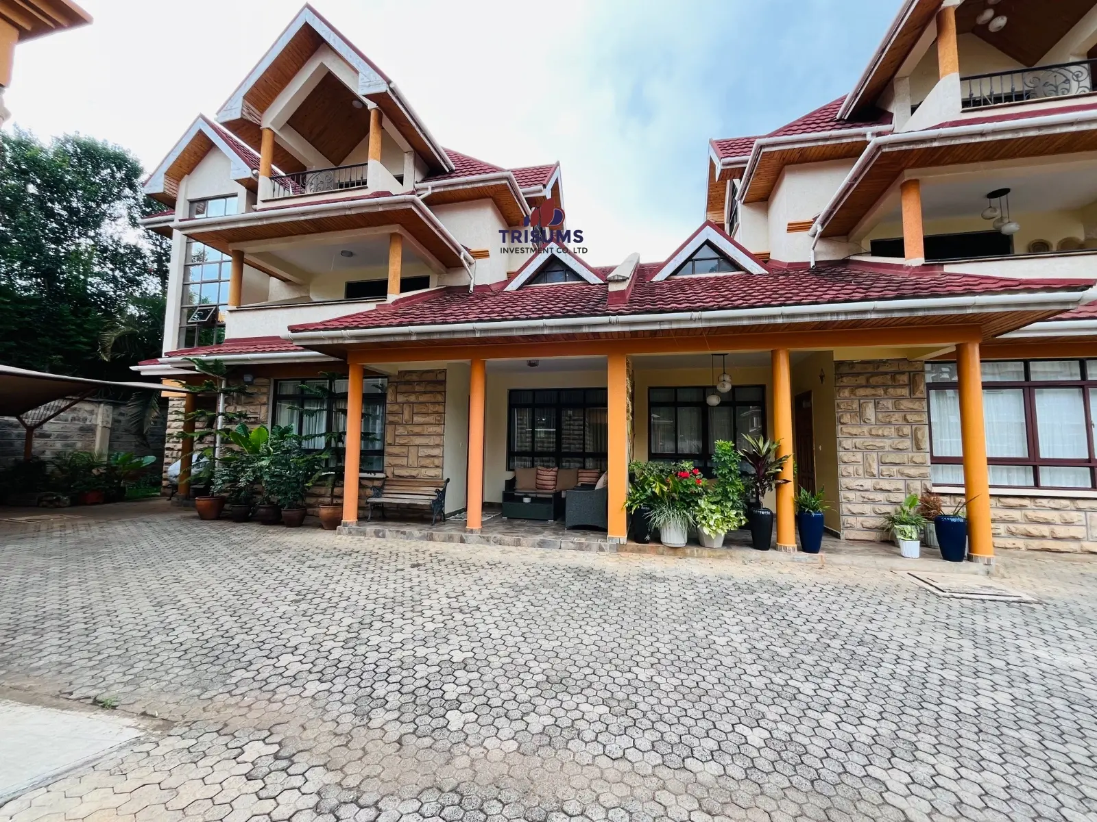 5 Bedroom All En-suite Townhouse For Sale in Lavington